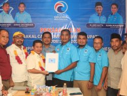 Balon Petahana Ubaid-Anjas Kembalikan Formolir Pendaftaran ke DPD Gelora Haltim