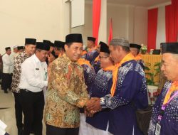 Lepas 65 JCH Haltim, Ini Pesan Bupati Ubaid Yakub