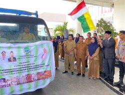 Bupati Serahkan Bantuan Pangan Untuk Korban Bencana Banjir di Maba Tengah
