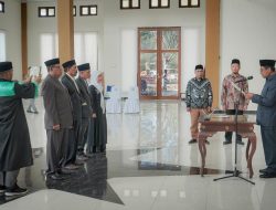 Bupati Lantik Pimpinan Baznas Halmahera Timur Periode 2025-2030
