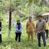 Bupati Tinjau Rencana Pebangunan Dapur Layanan MBG di Kecamatan Wasile Utara