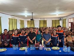 Feni Haltim Gelar FHT Mengajar Bahasa Mandarin di Sekolah Menengah
