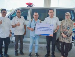 BRI Cabang Soasio Berikan Bantuan 1 Unit Mobil Ambulance Ke Pemda Haltim