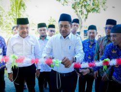 Resmikan Mushollah Al-Idris Kemenag Haltim, Bupati: Ini Bukti Gotong Royong Mempercantik Wajah Ibu Kota