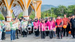 Bupati Ubaid Yakub Lepas Peserta Jalan Sehat HUT Halmahera Timur ke-23