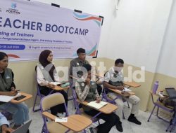Manfaatkan Libur Semester, 6 Pengajar Muda Kota Maba ‘Berguru’ ke Ternate Demi Masa Depan Anak Didik