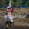 Pembalap Nasional Mario Salontahe Sabet Juara Umum Grasstrack Motocross Bupati Haltim 2026